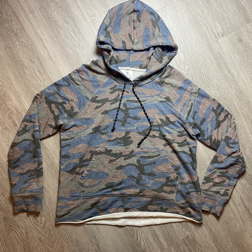 Sundry Women's 1 Small Hoodie Pullover Sweater‎ Camo Blue Pink Stretch Comfort